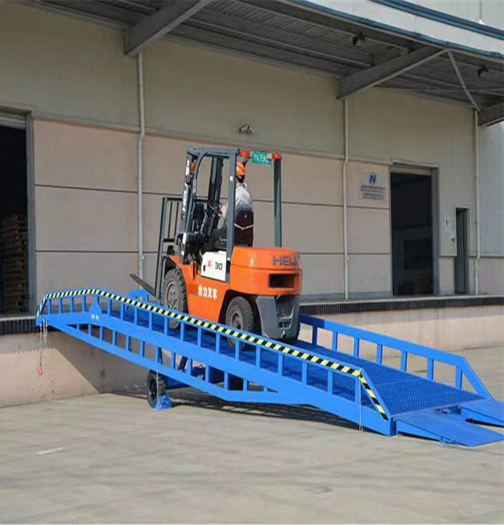 移動(dòng)式登車(chē)橋